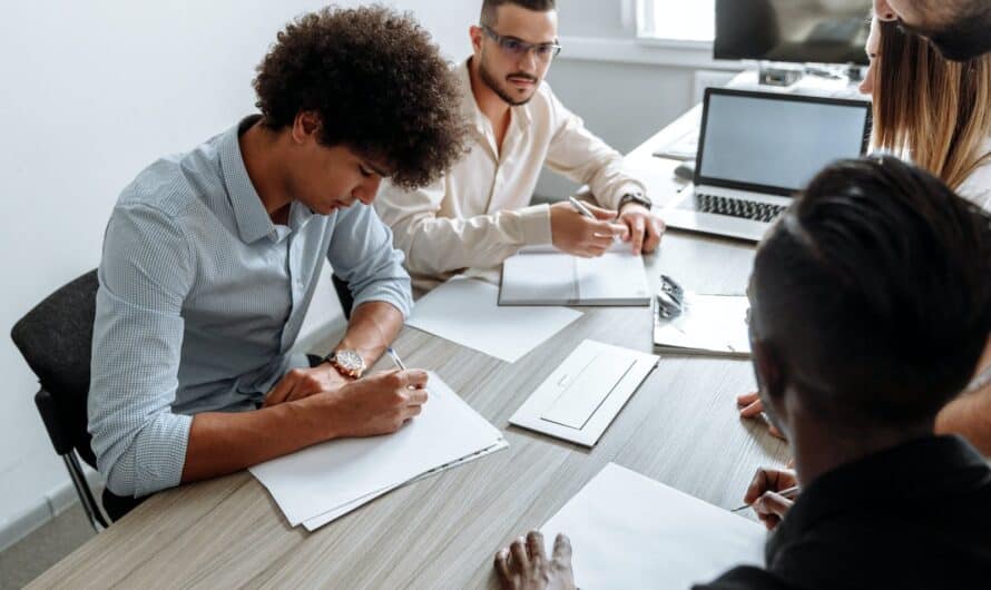 Externalisation relation client : avantages et inconvénients